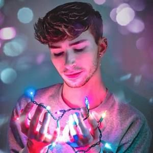 Meet your Posher, Kennedy